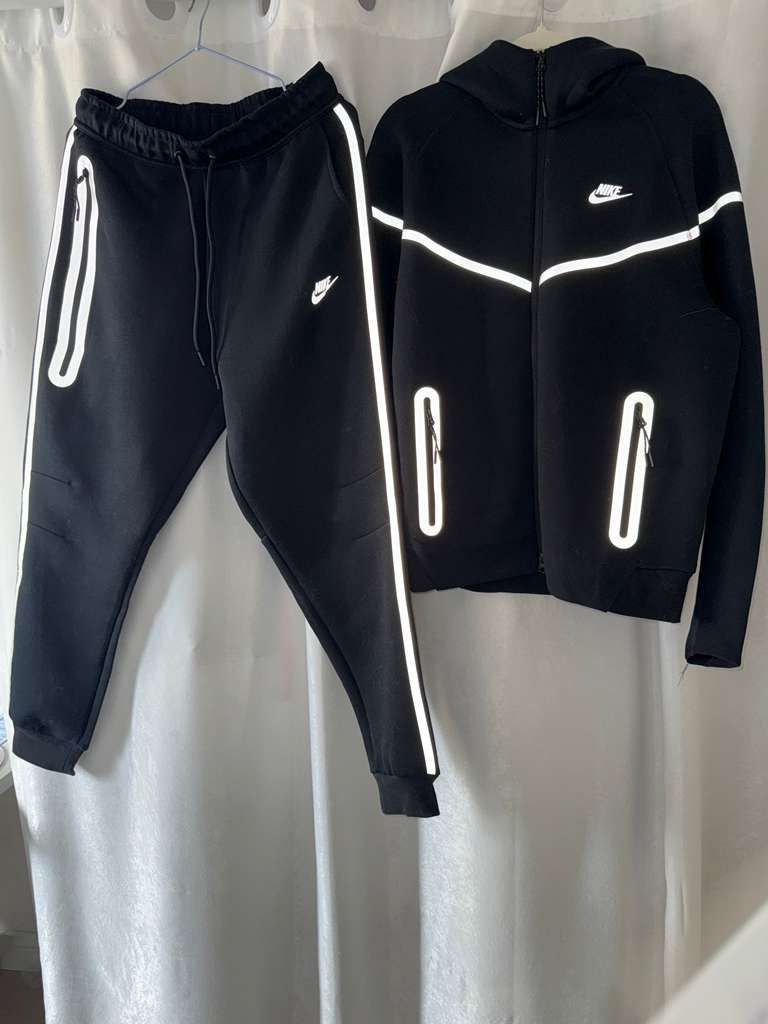 Nike Sportswear Tech Fleece Full Zip Reflective Details Set Black Silver