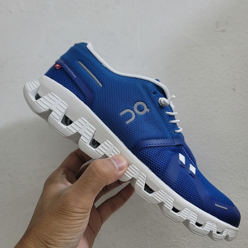 On Cloud 5 colour options