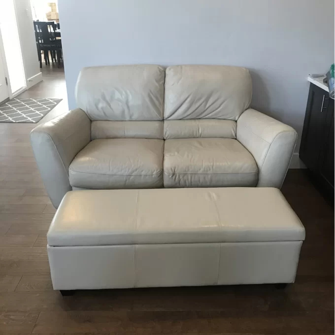 Boston Upholstered Storage Ottoman