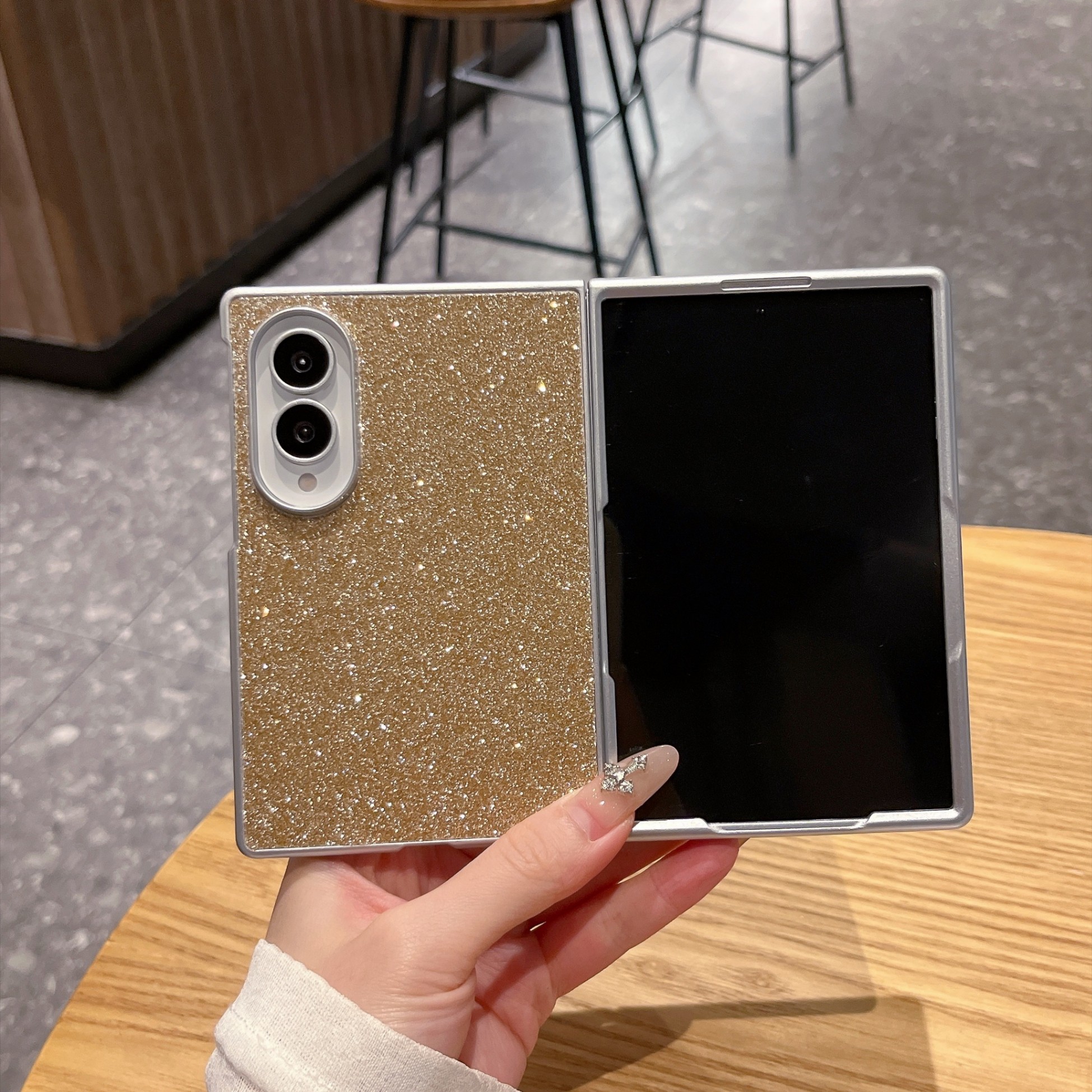 Galaxy Z Fold 8 Protective Case Glitter - back view