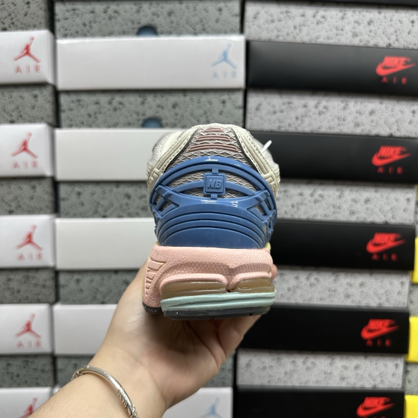 New Balance 1906 Sneakers detail 3