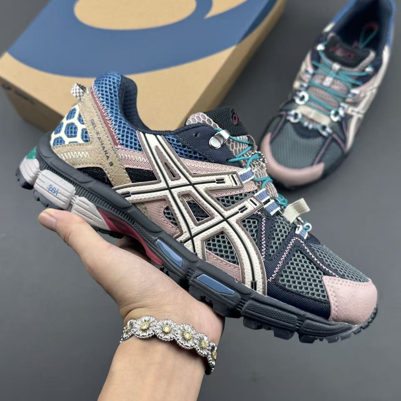 ASICS Gel-Kahana 8