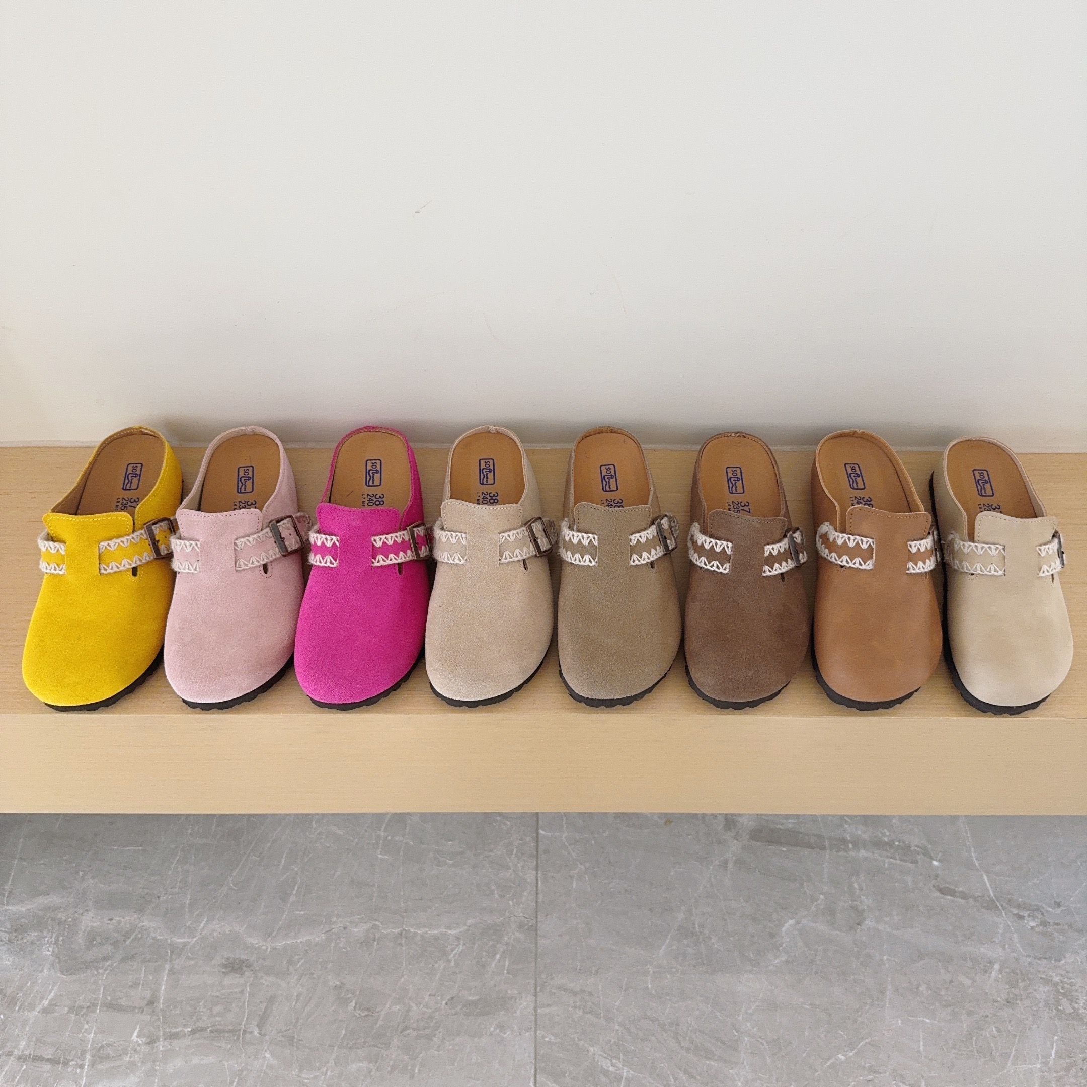 UGG Footwear Style 062