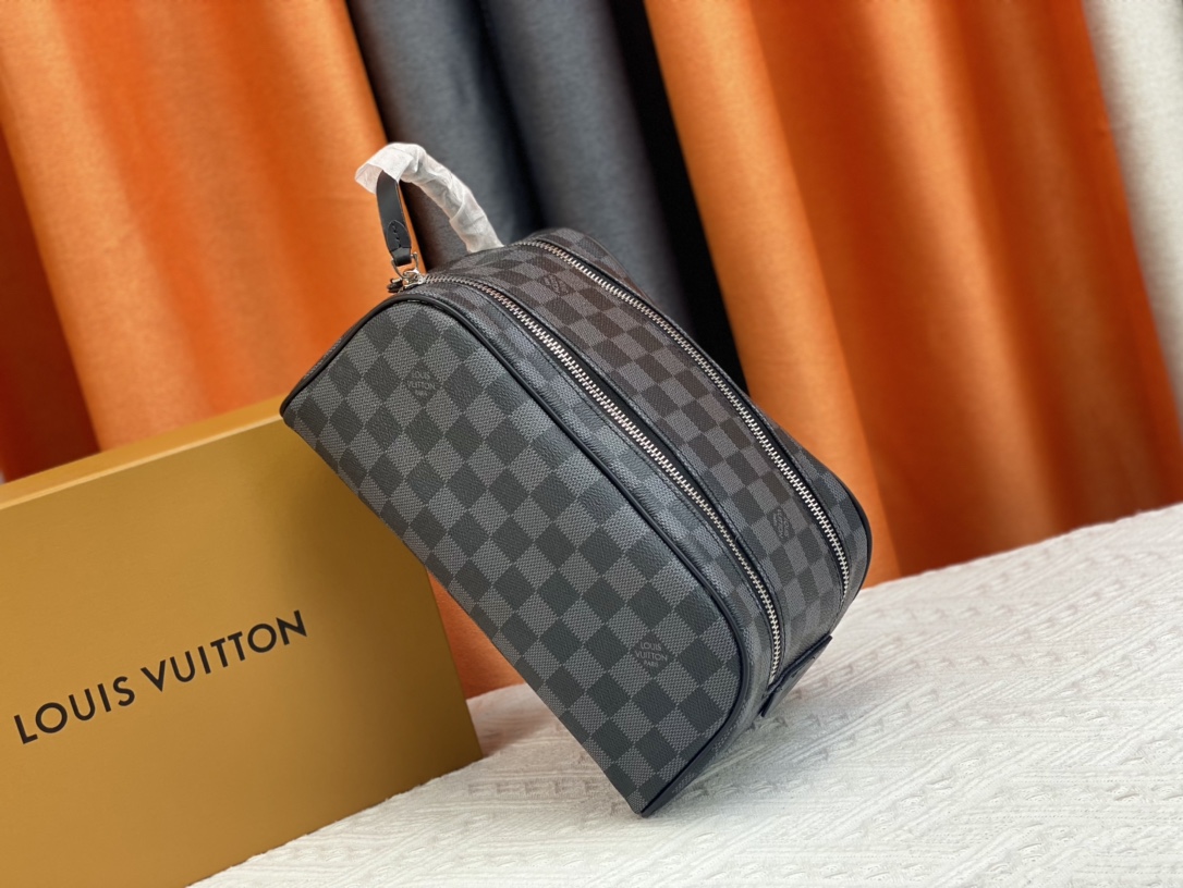 LV  monogram bag