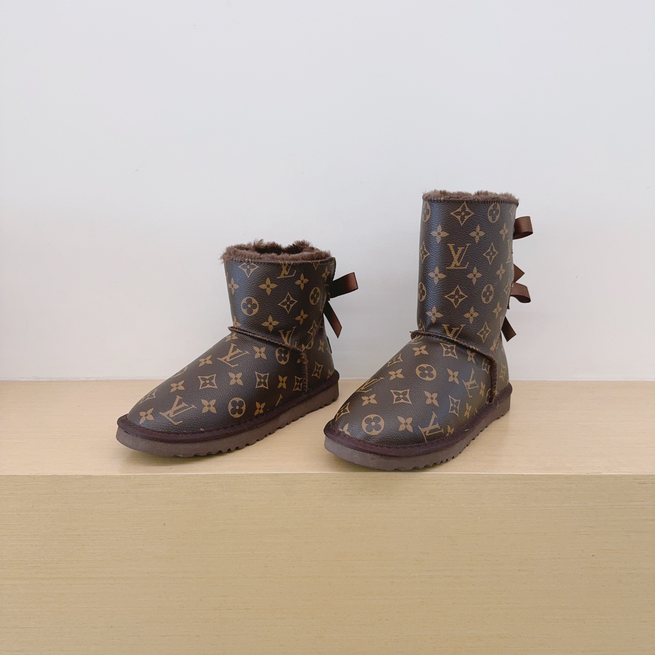UGG Kids Collaboration Double Ribbon