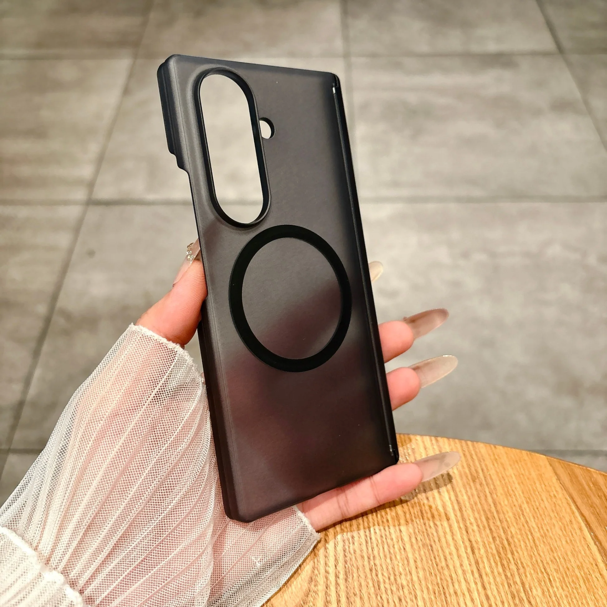 Galaxy Z Fold 6 Protective Case MagSafe - back view