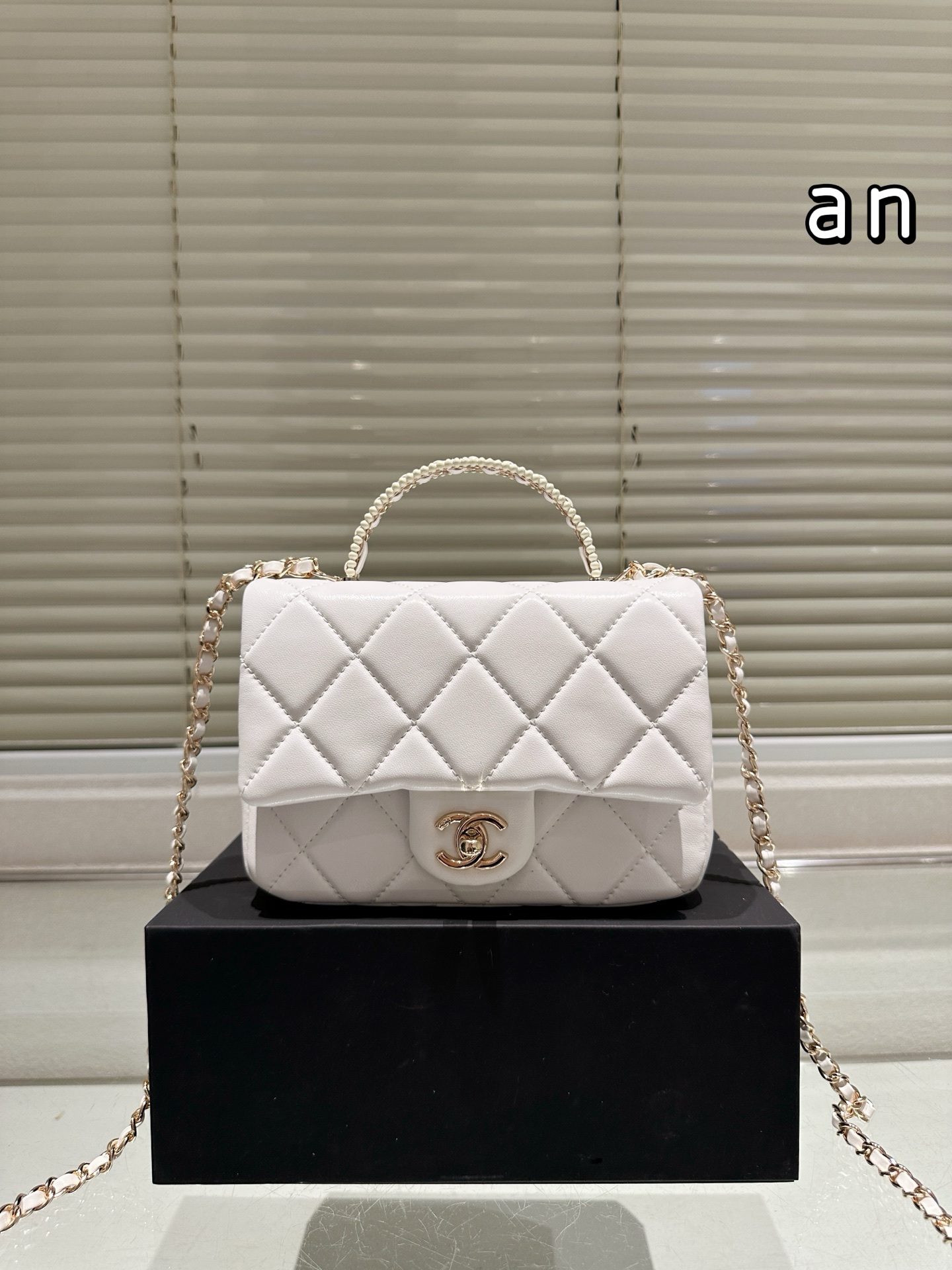Chanel cf handbag