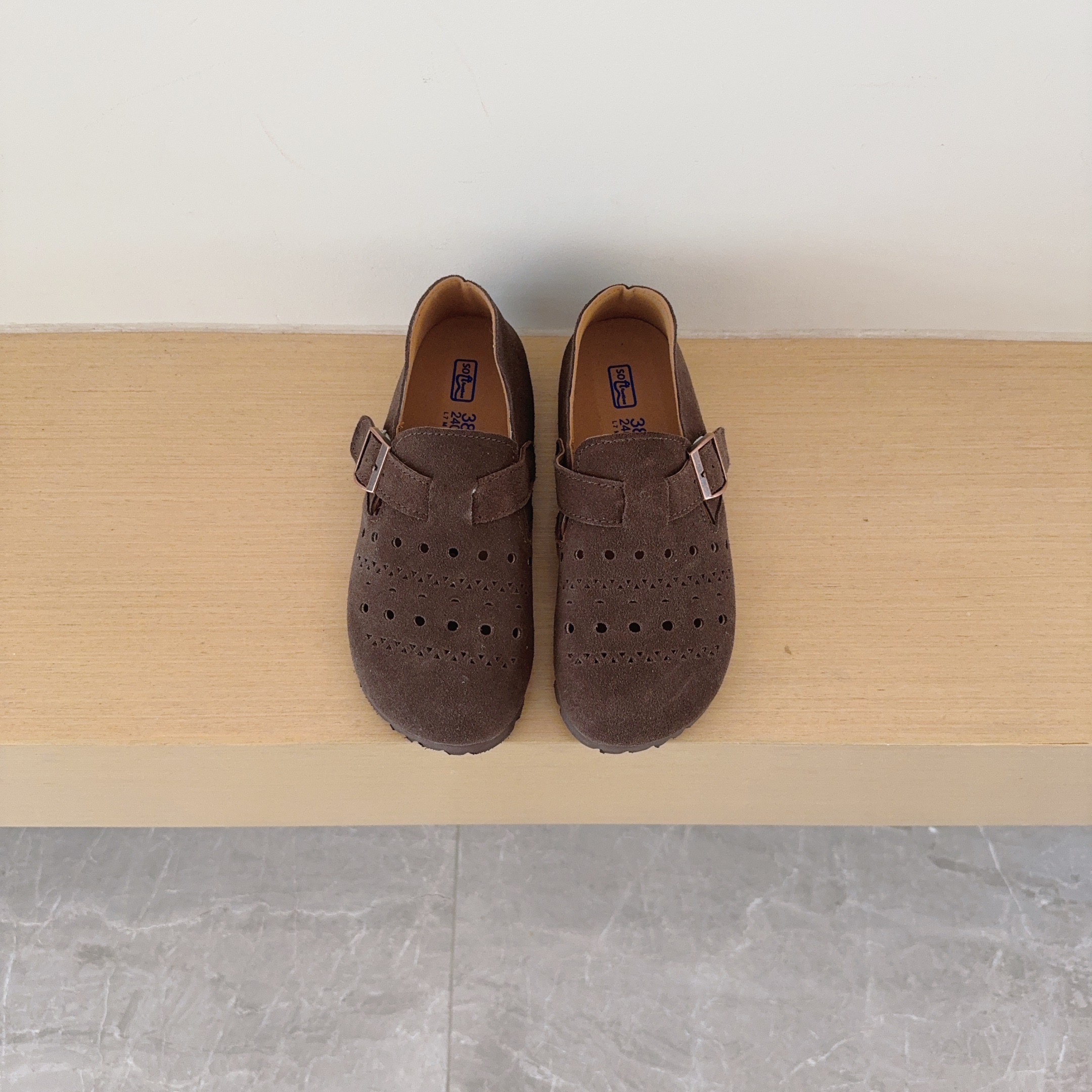 Cutout Birken-Style Back-Covered Shoes
