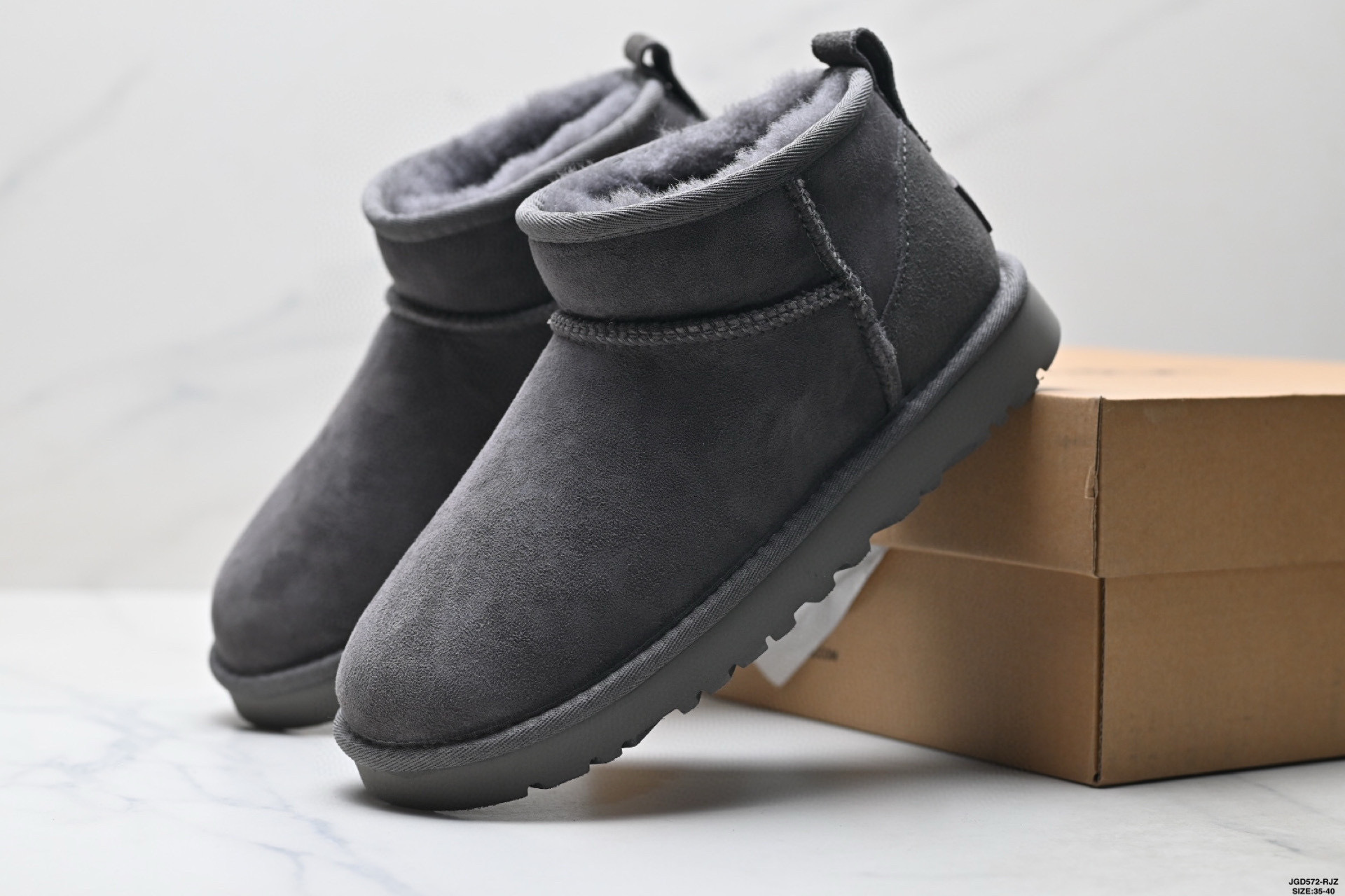 UGG Classic Ultra Mini Detail 21