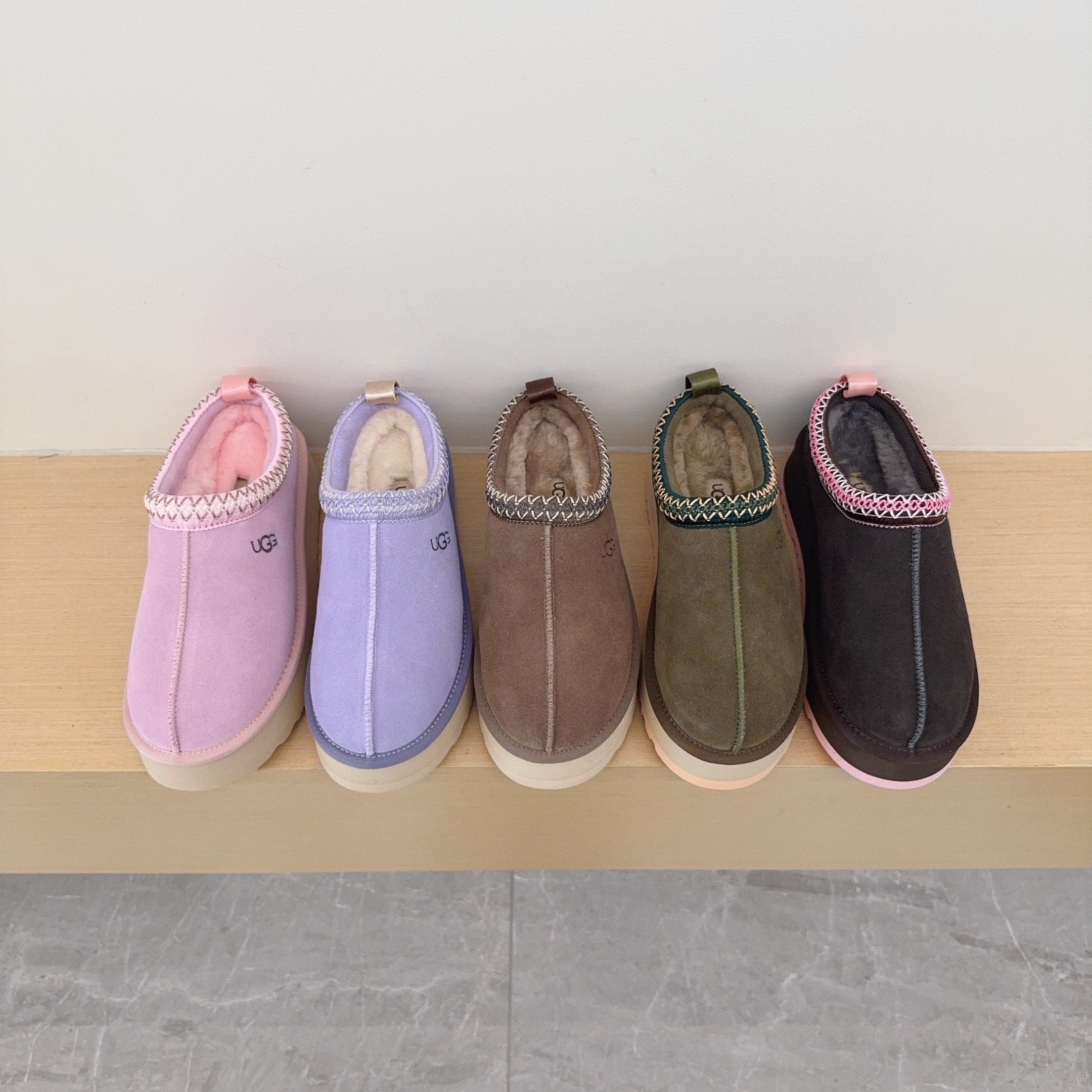 UGG Kids Ethnic-Style Platform Slippers