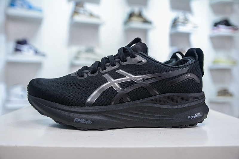 ASICS Running Shoes product