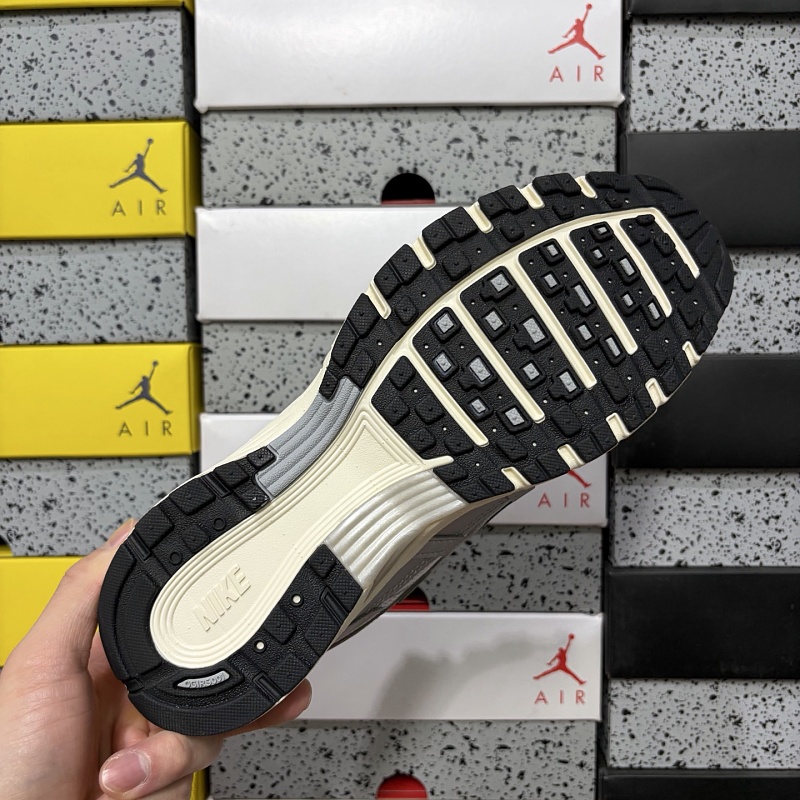 Nike P-6000