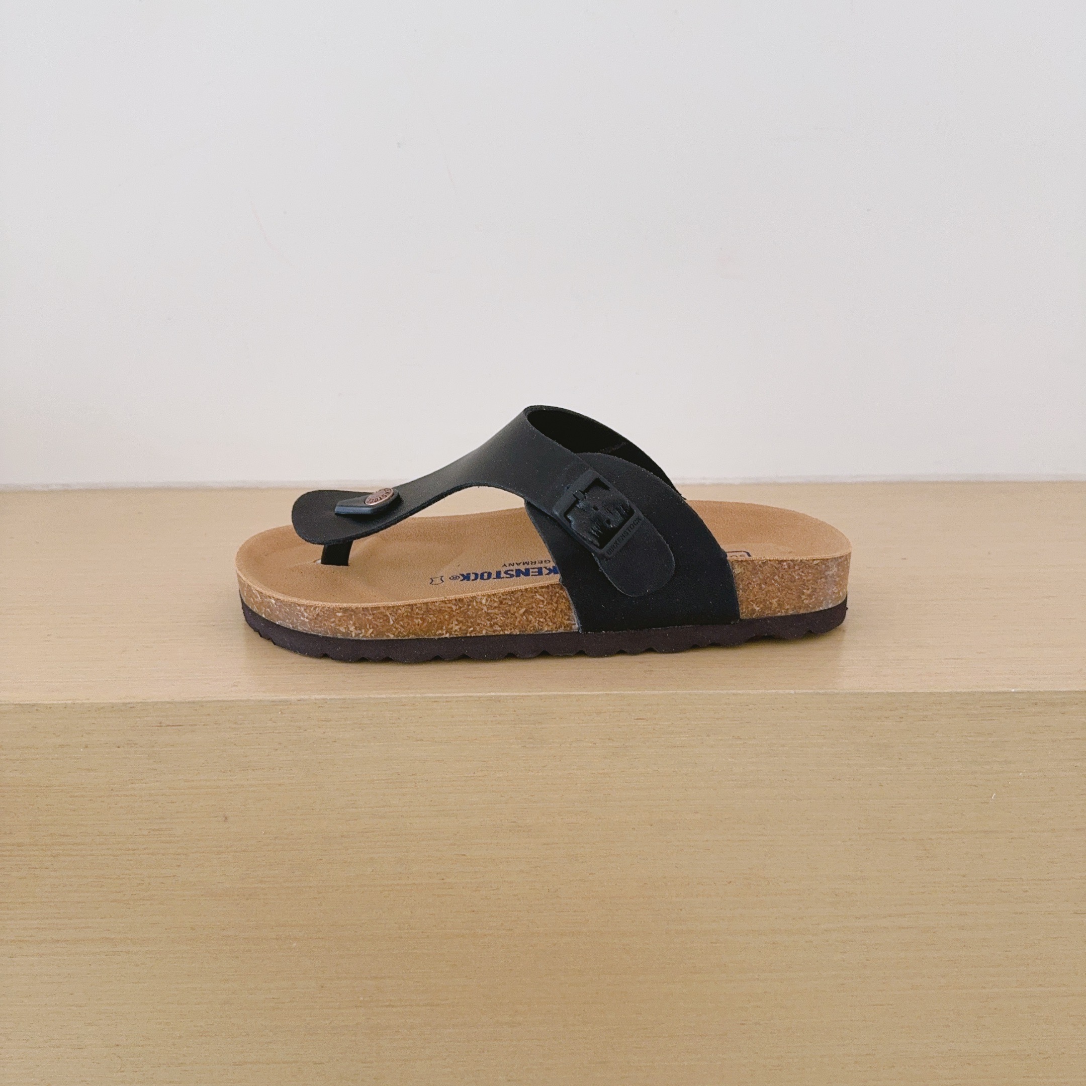 UGG Footwear Style 050