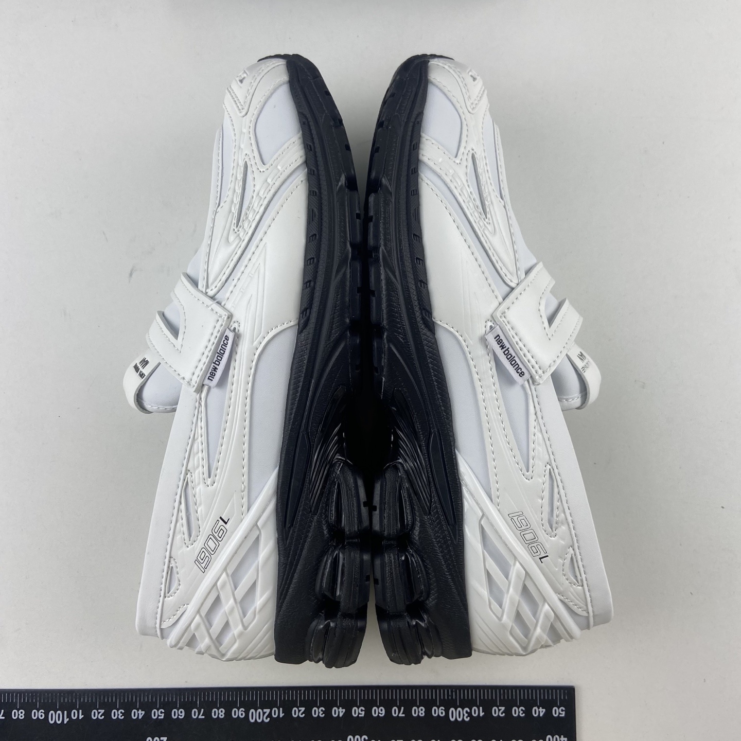 New Balance 1906 Loafer Sneakers detail 1