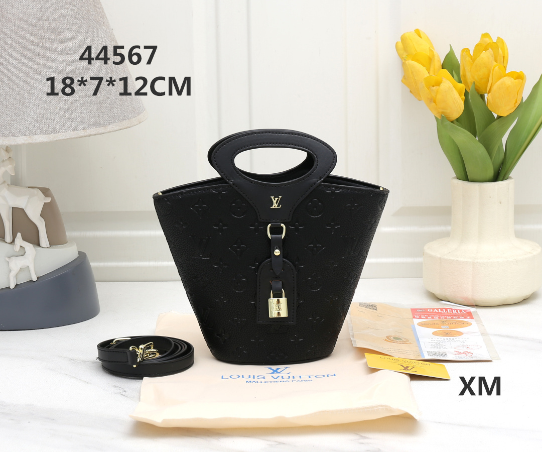 US$100 for 2 products-LV shoulder handbag