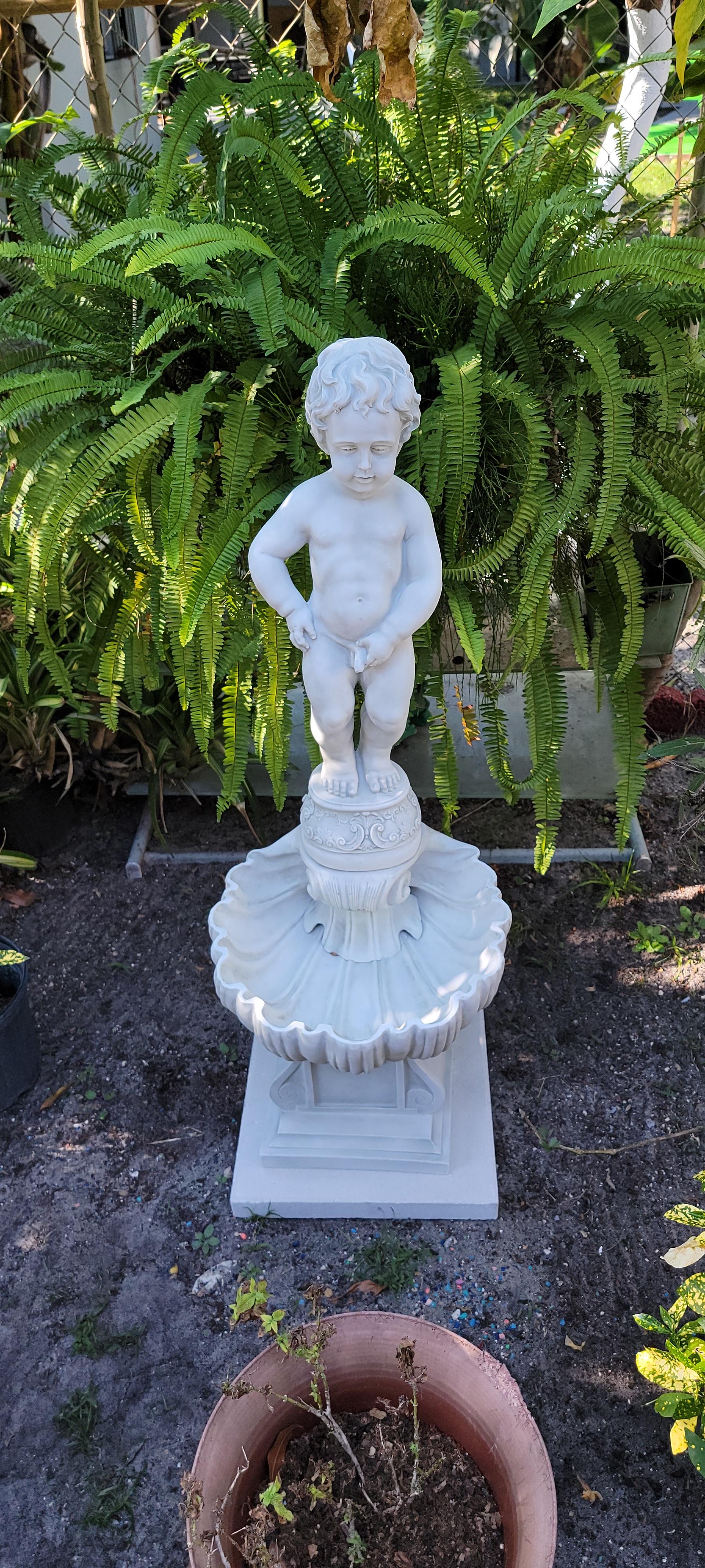 Complete Manneken Pis Peeing Boy Water Fountain Garden Decor