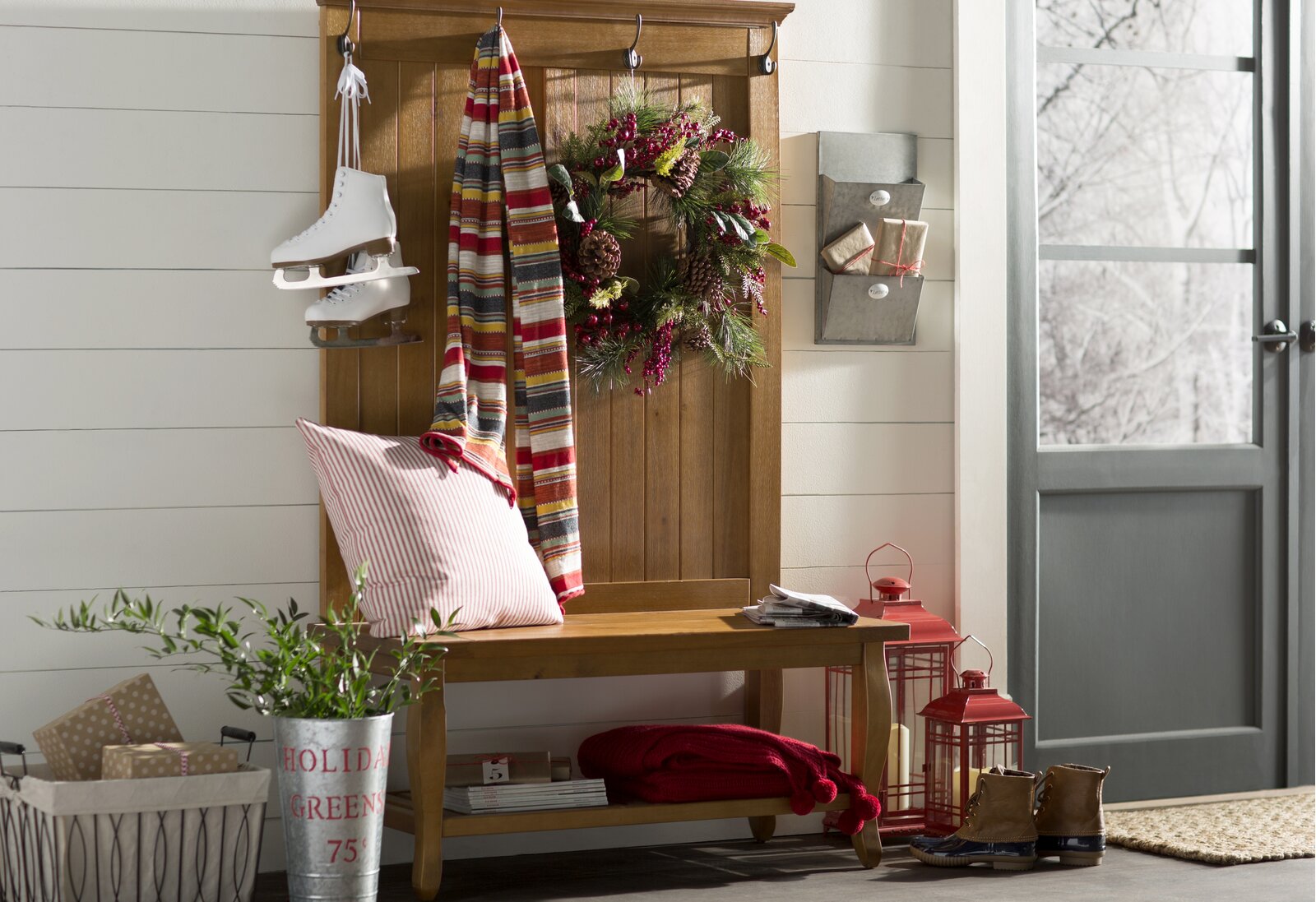 Bernnadette 40'' Wide Pine Solid Wood Hall Tree with Bench