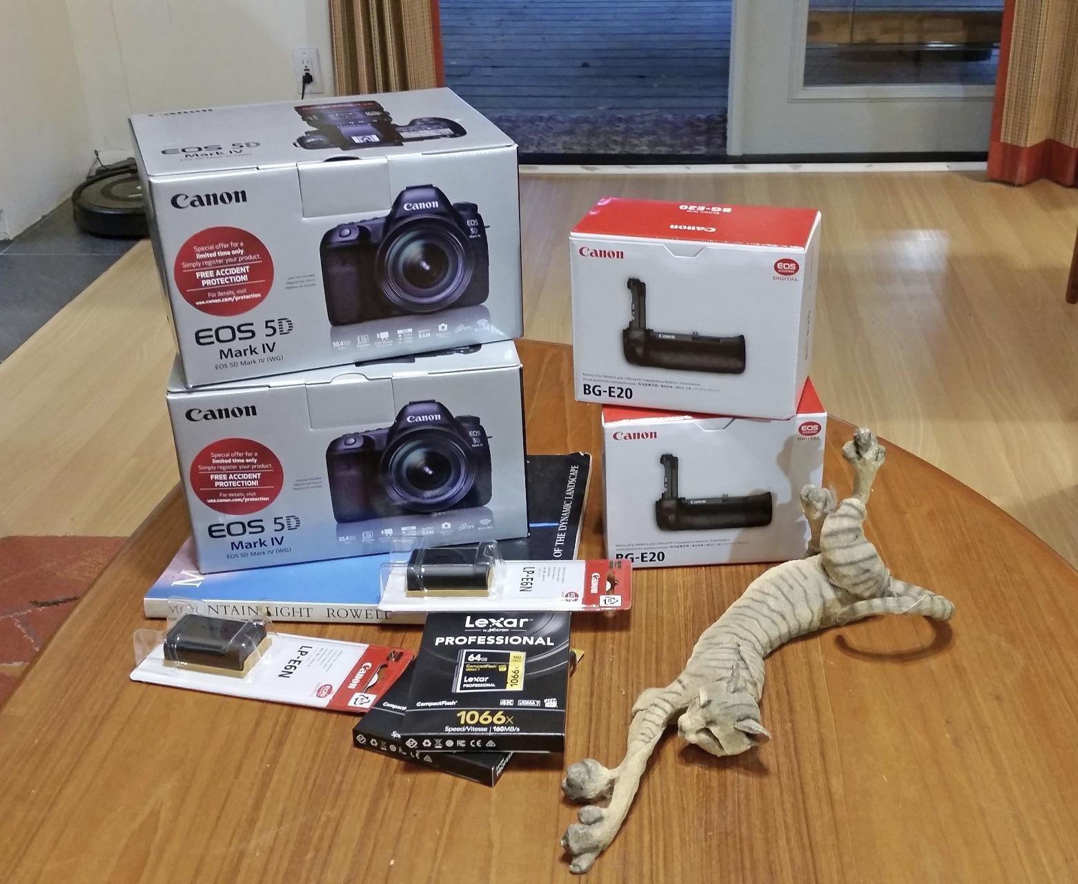 Canon EOS 5D Mark IV Full Frame Digital SLR Camera