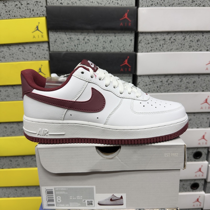 Nike Air Force 1