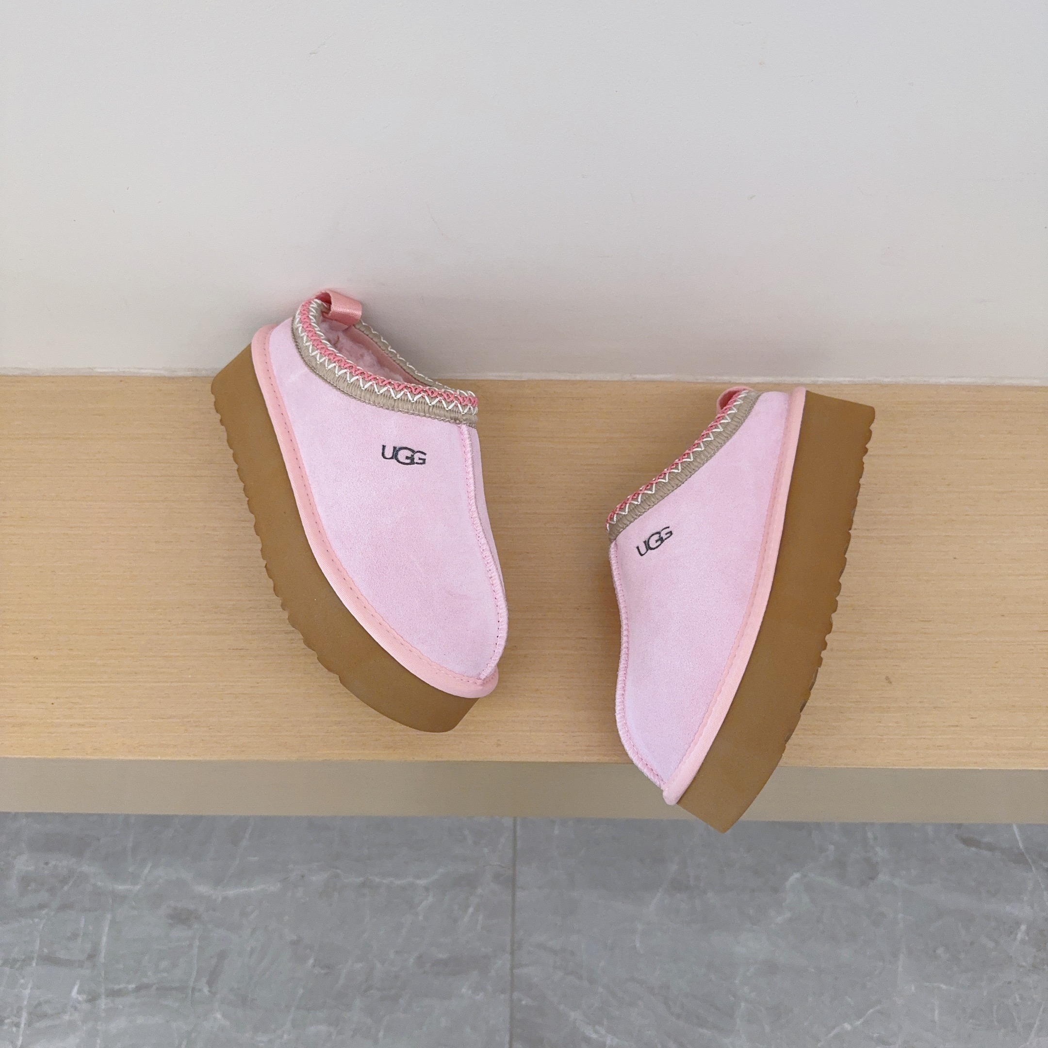UGG Kids Ethnic Pattern Platform