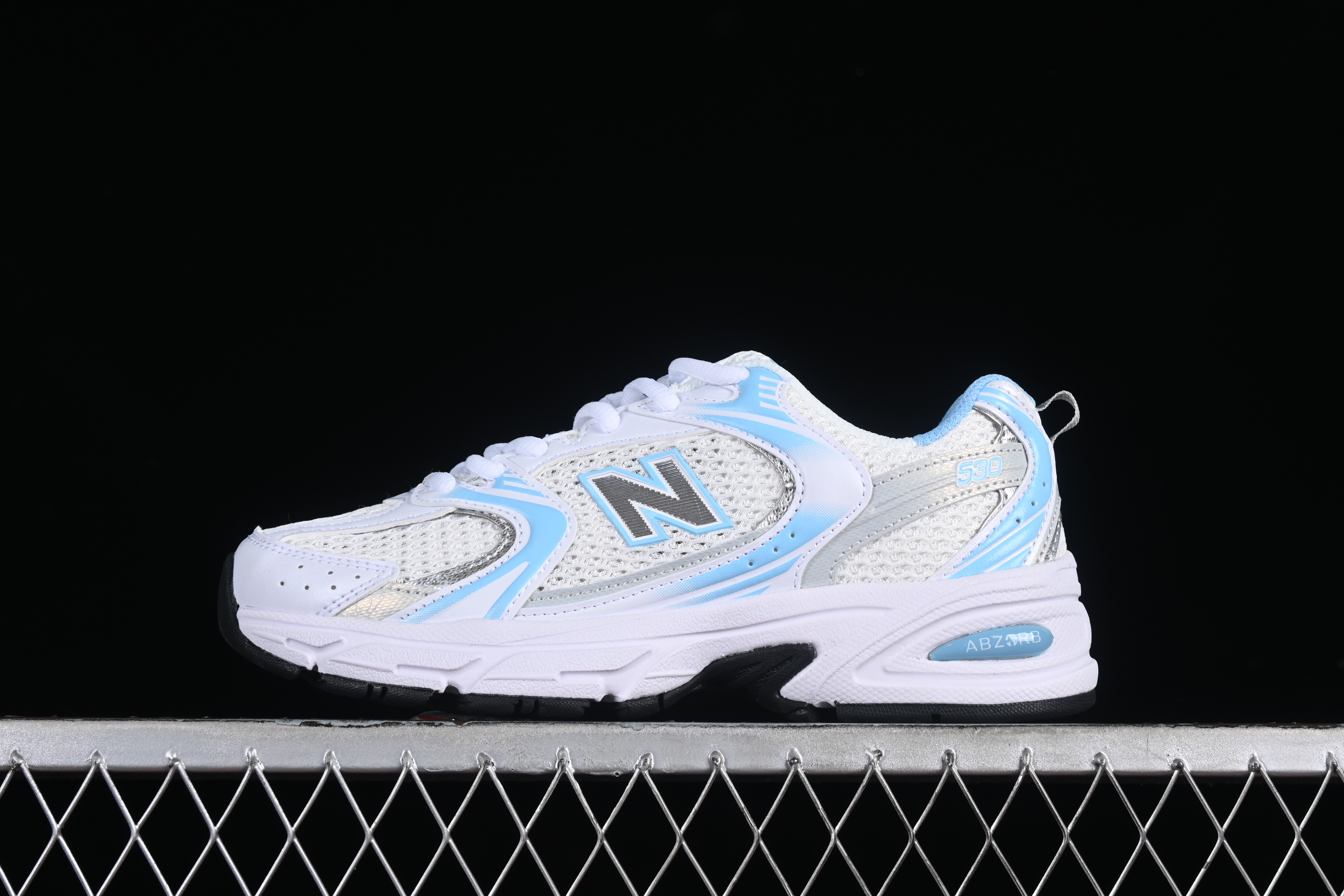New Balance 530
