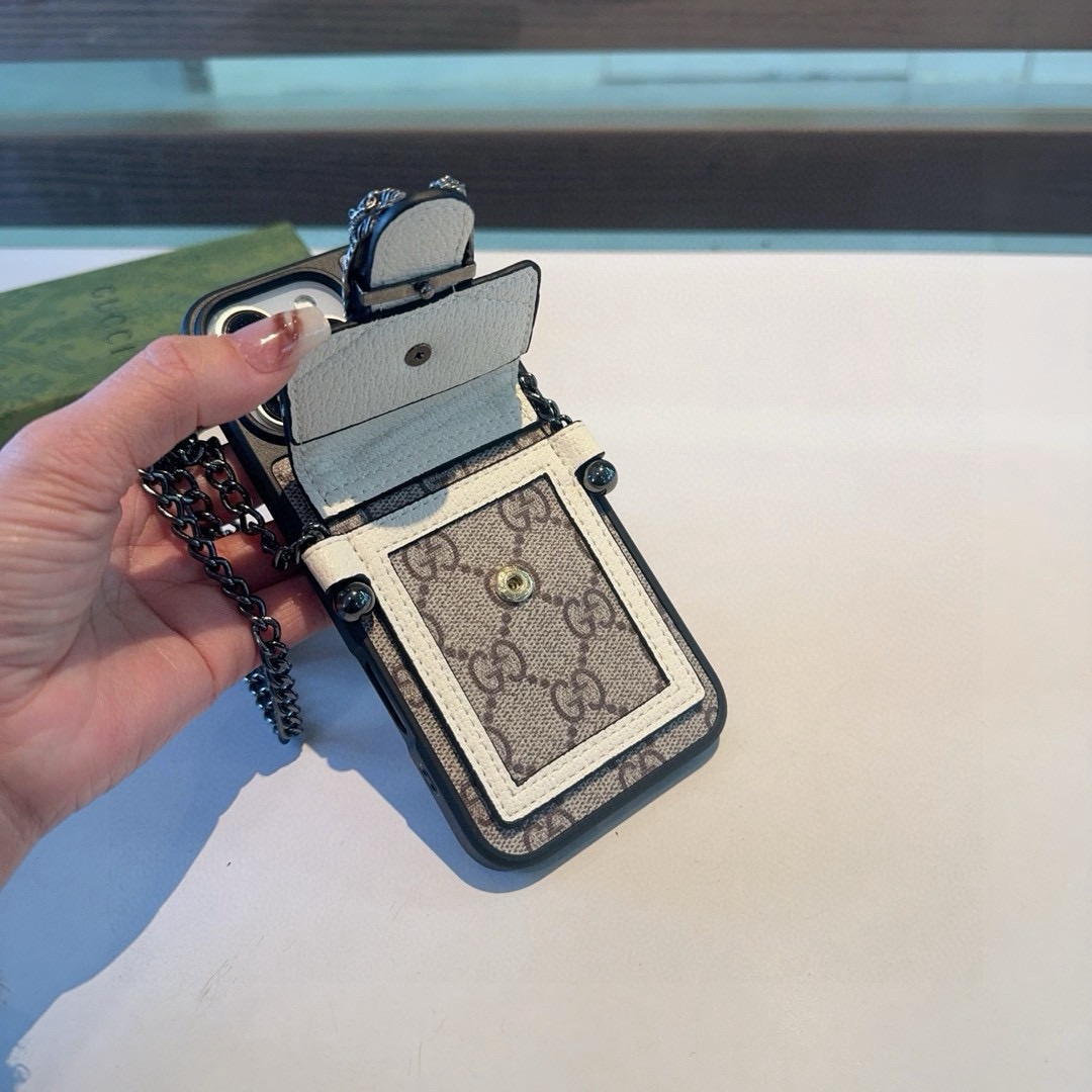 Gucci Dionysus Snake Head Leather Phone Case with Card Slot & Crossbody Strap