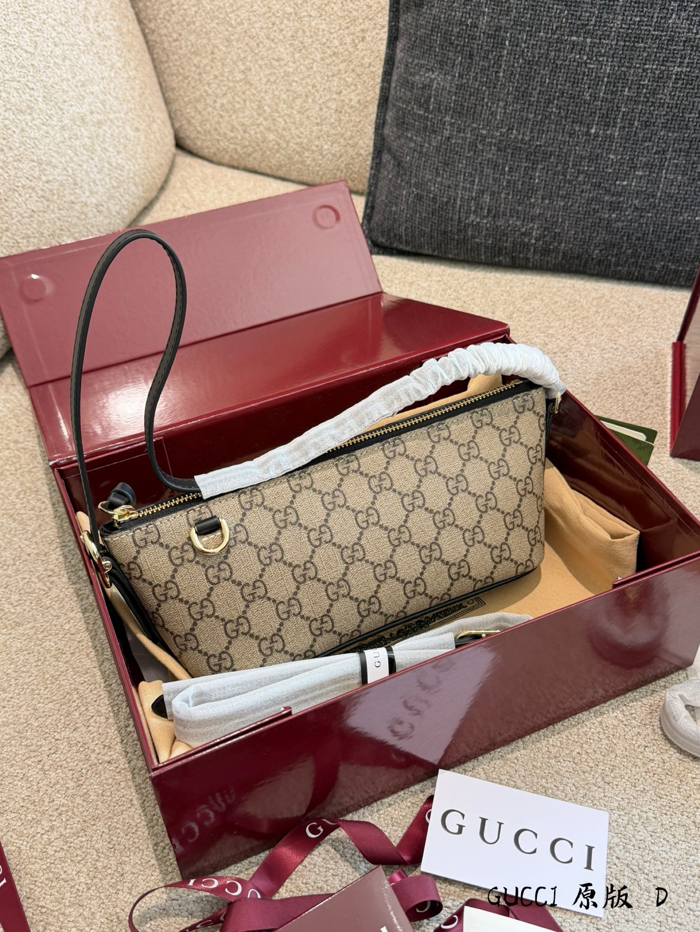 GUCCI GG Canvas Small Shoulder Accessory Pouch bag