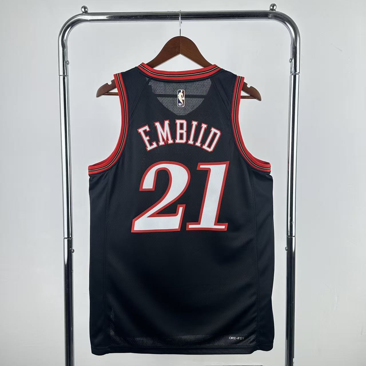 26 Season Philadelphia 76ers Retro Black #21