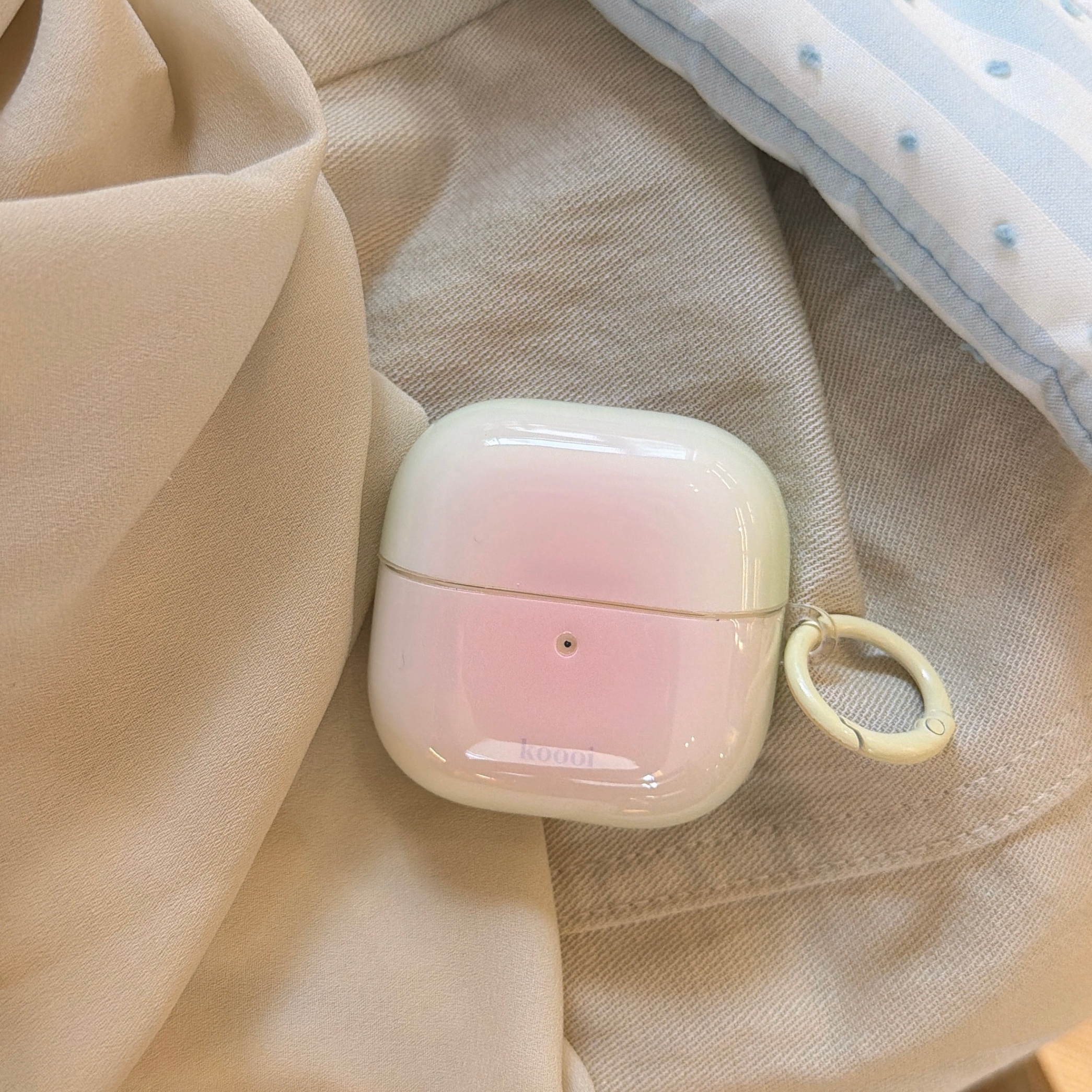 Earphone Case Protective Case - back view