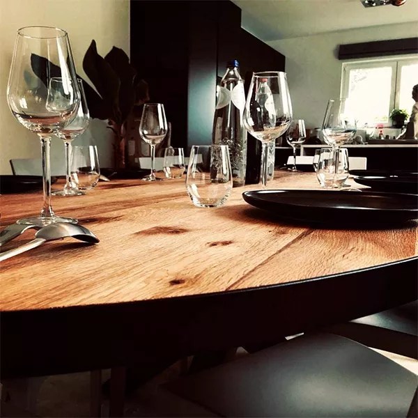 Oval Dining Table and Metal Belt (240×120)