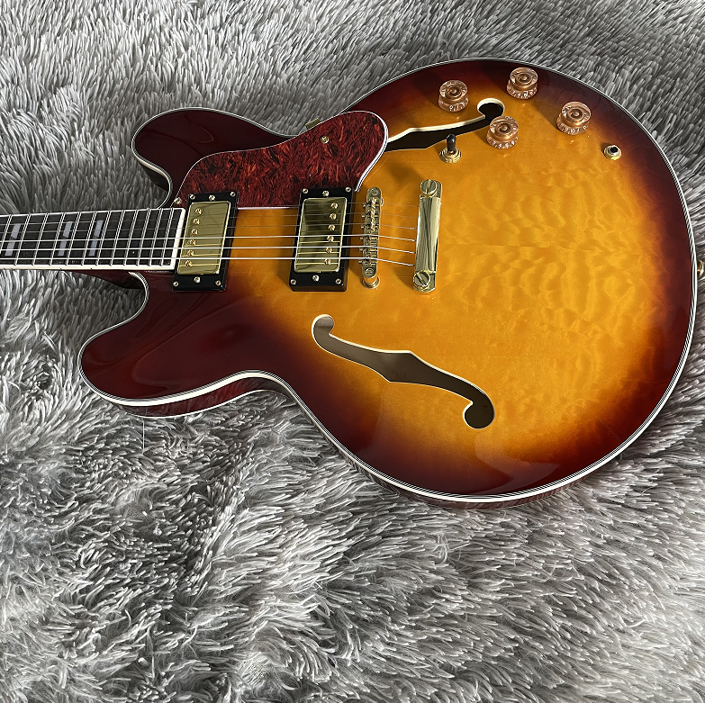 Custom ES339 Electric Guitar Sunburst Quilted Maple Top Mahogany Body HH Pickup