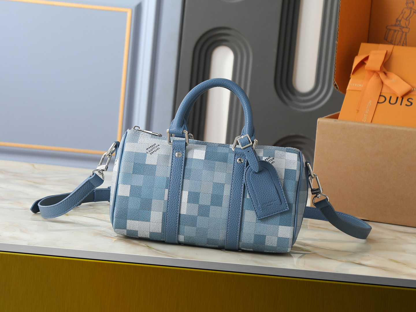 LV Keepall Bandoulière 25 bag
