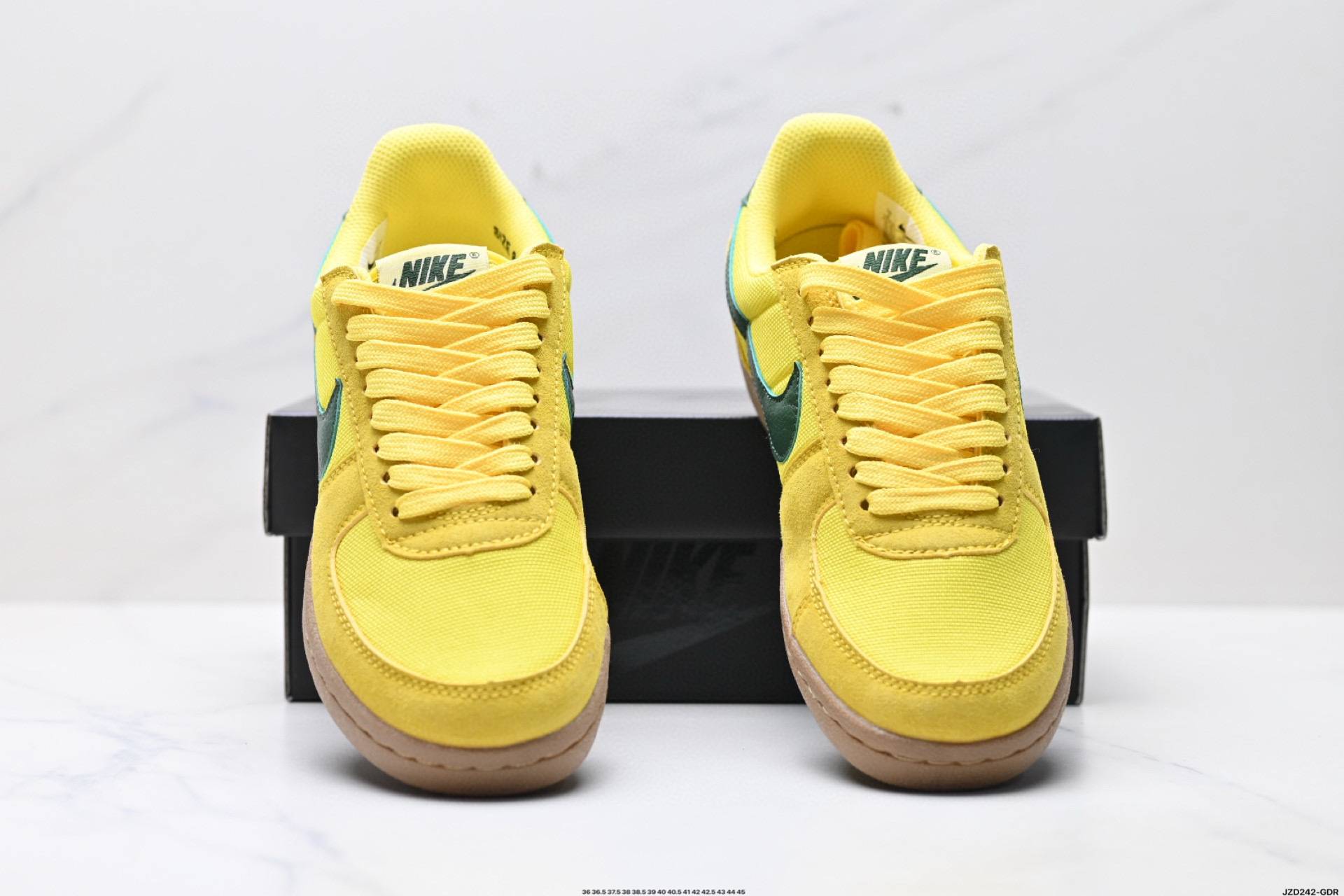 Nike Field General 82