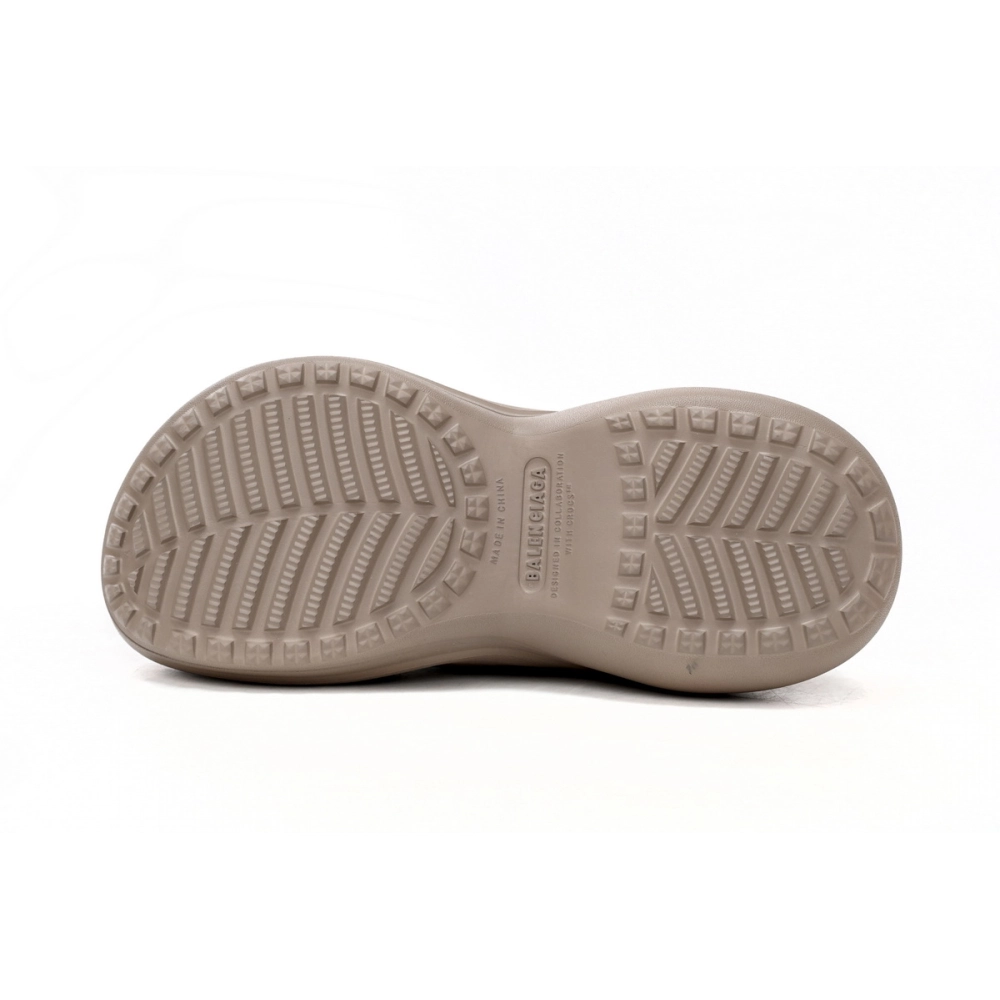 BALENCIAGA Pool Crocs Beige 677386 W1S8E 2500 - ogsneaker