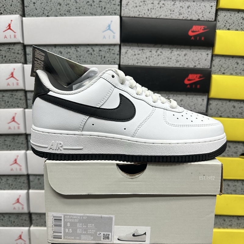 Nike Air Force 1