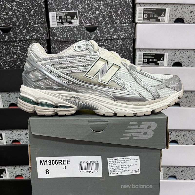 New Balance 1906 Sneakers