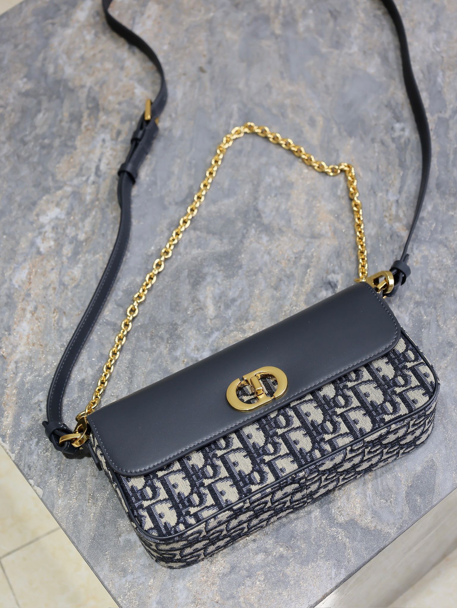 Dior 30 Montaigne Long Bag