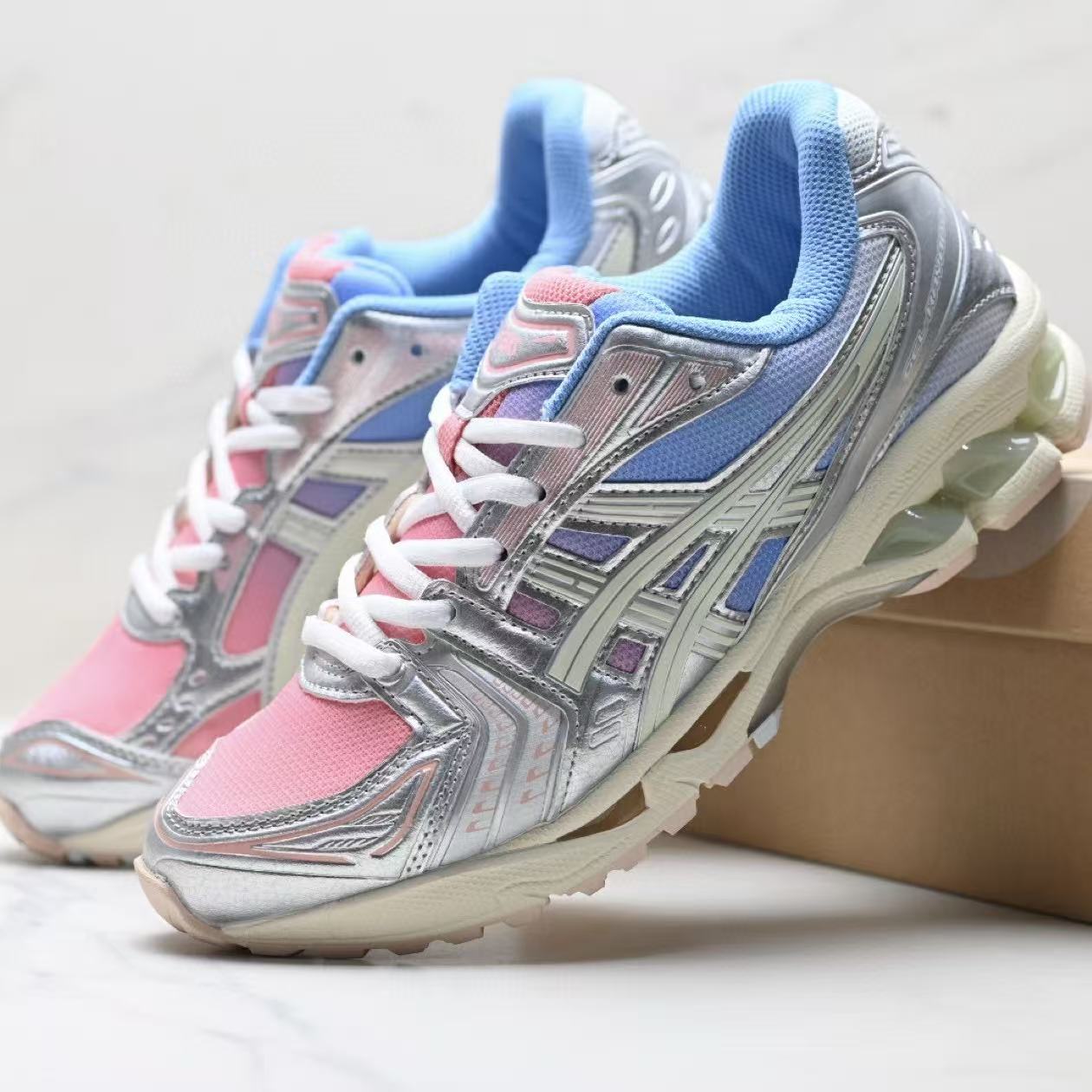 ASICS Gel-Kayano 14