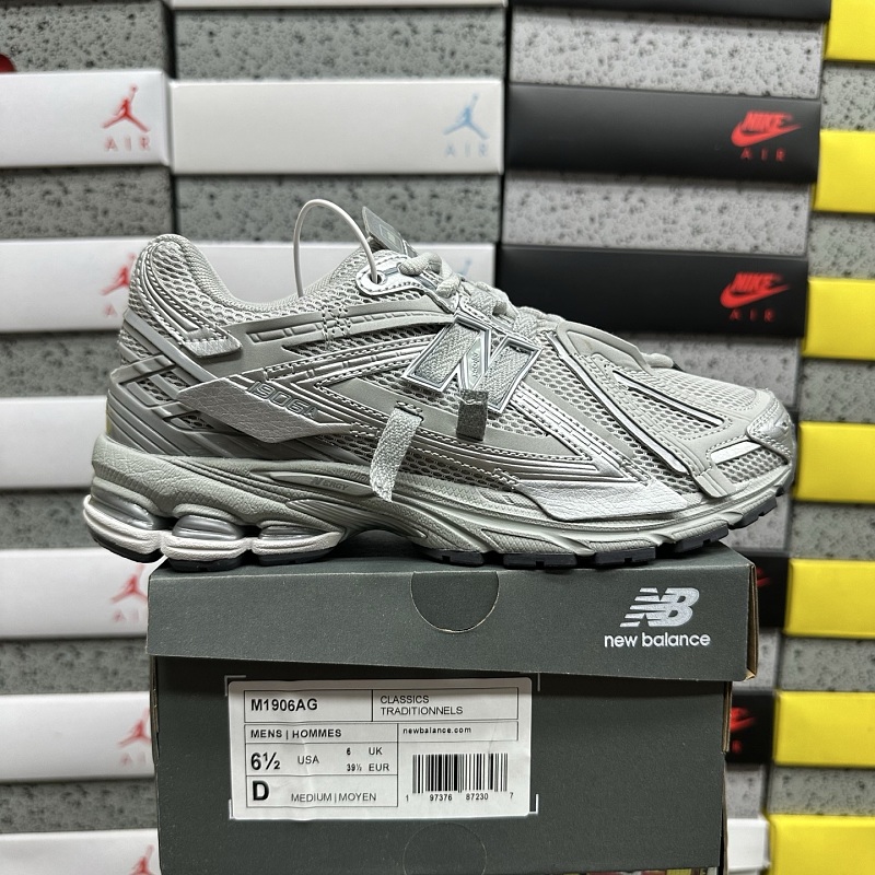 New Balance 1906 Sneakers