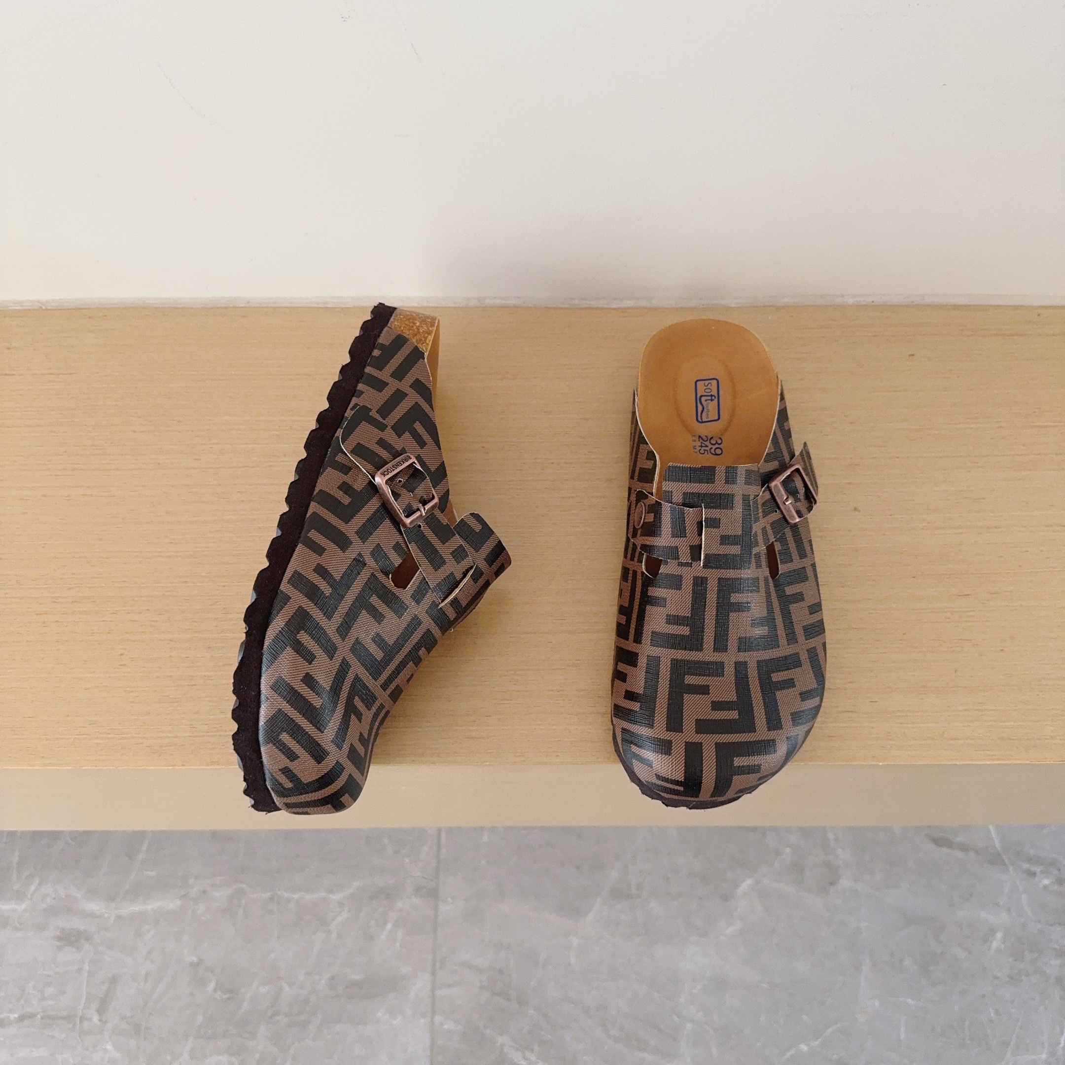 UGG Kids FF Check Birken-Style Clogs Adult And Kids