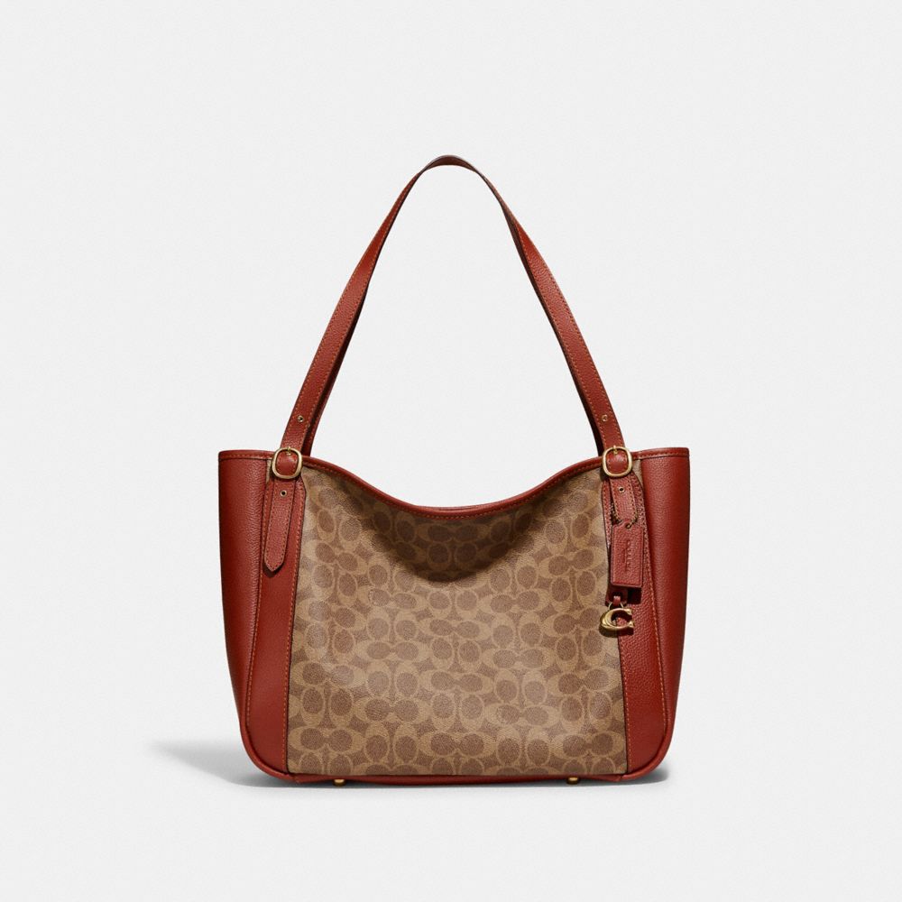 COAthtCH Classic handbags