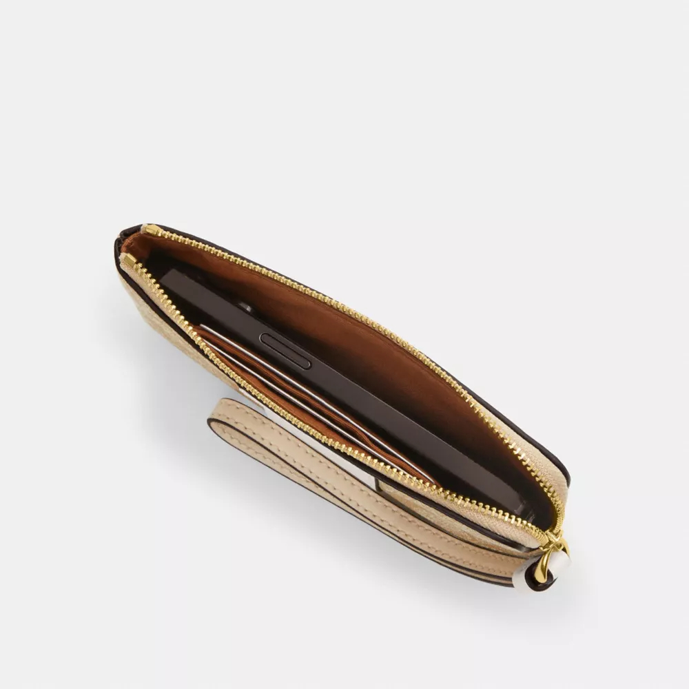 COAthtCH Classic Wallet
