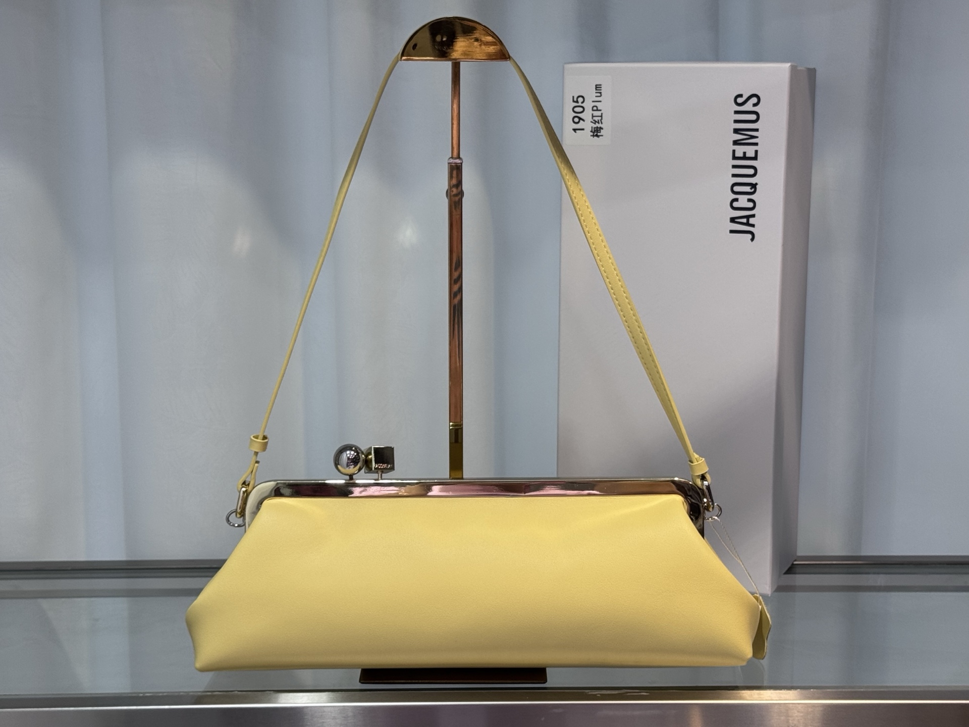Jacquemus Le Pichu Long Frame Clutch Smooth Leather Kiss Lock Shoulder Crossbody Bag