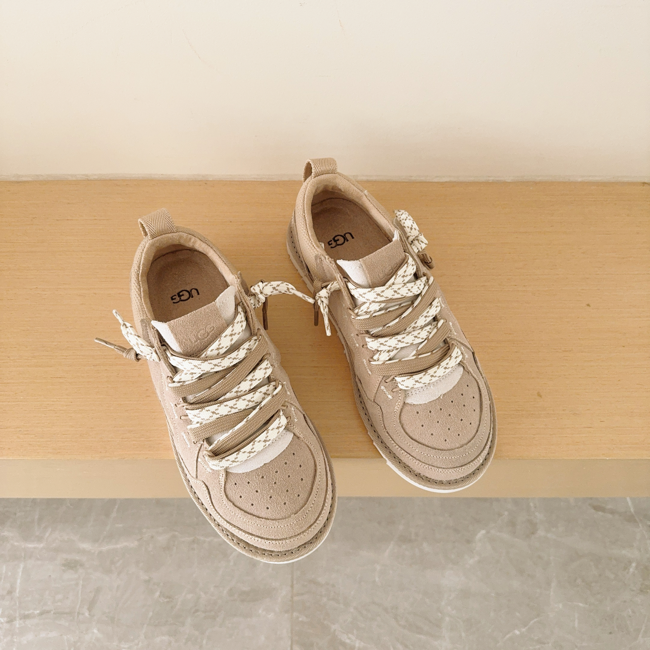 UGG Footwear Style 077