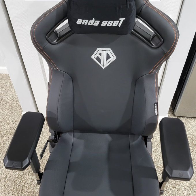 andaseaT Kaiser 3 PVC Leather PC & Racing Gaming Chair