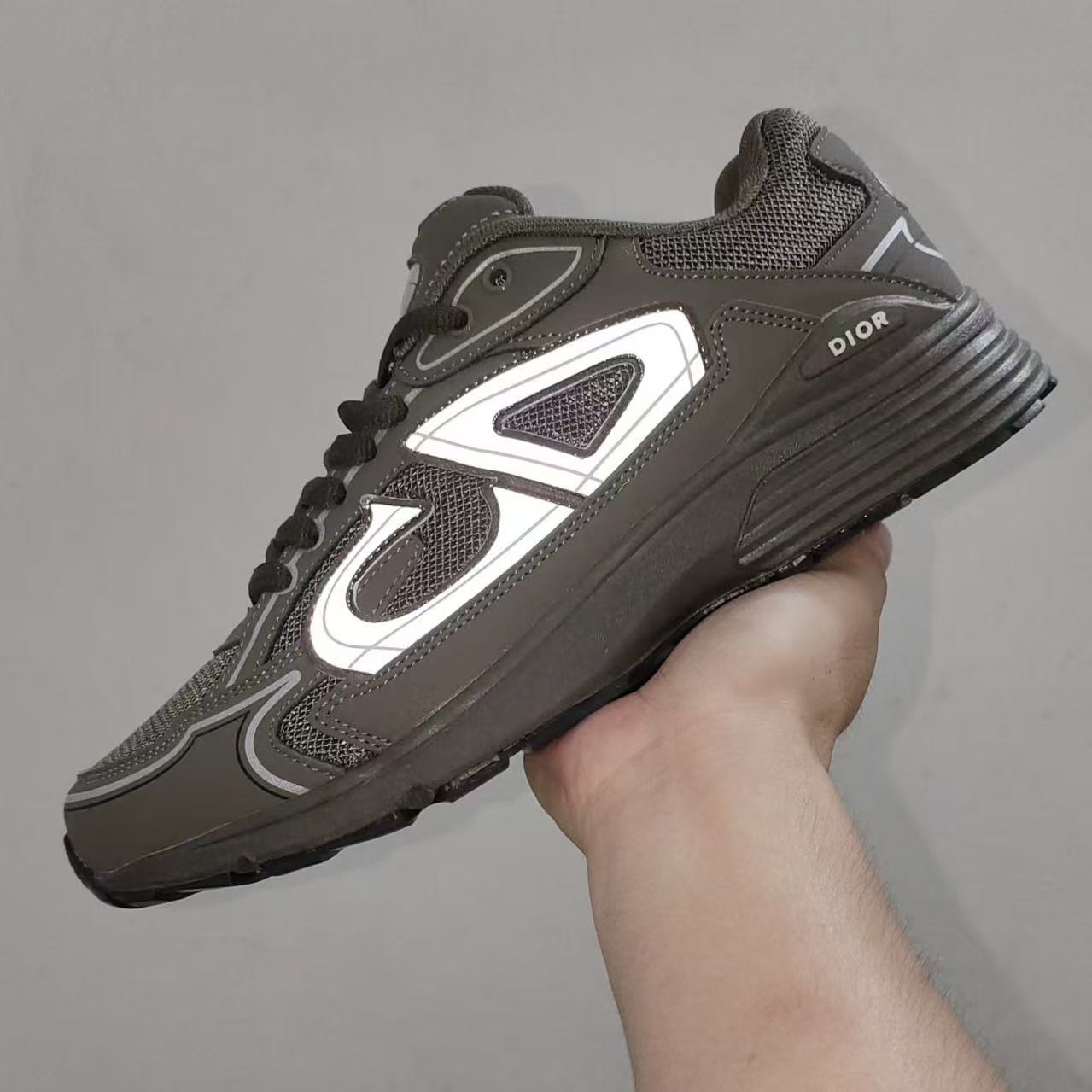 B30