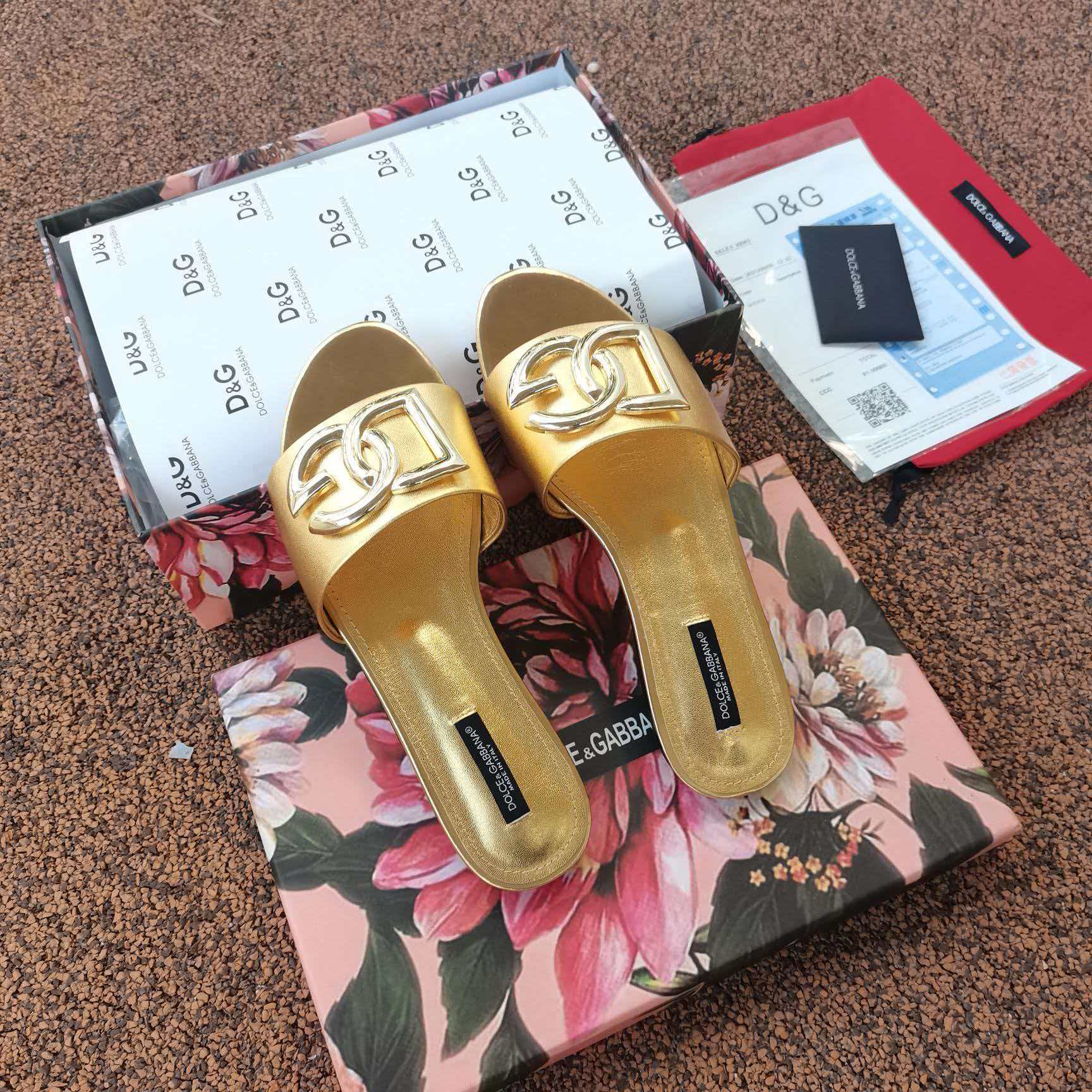 D&G Dolce & Gabbana slippers sandals