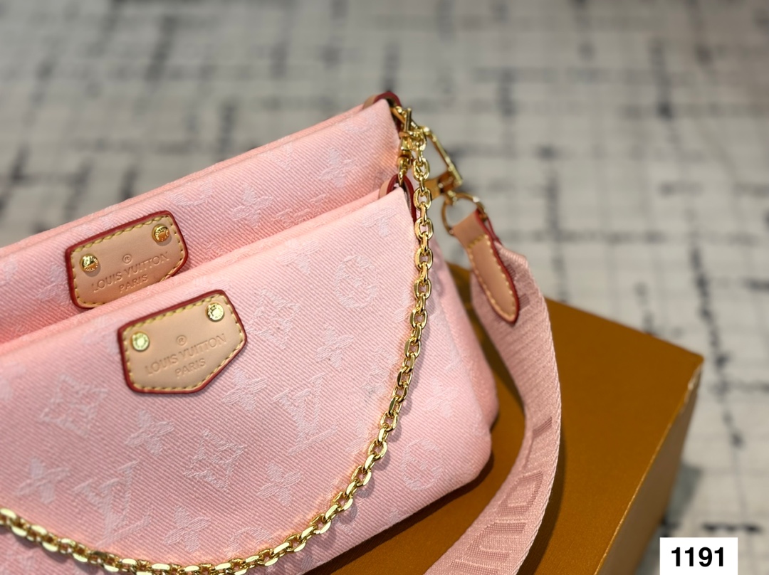 Louis Vuitton three-piece bag set