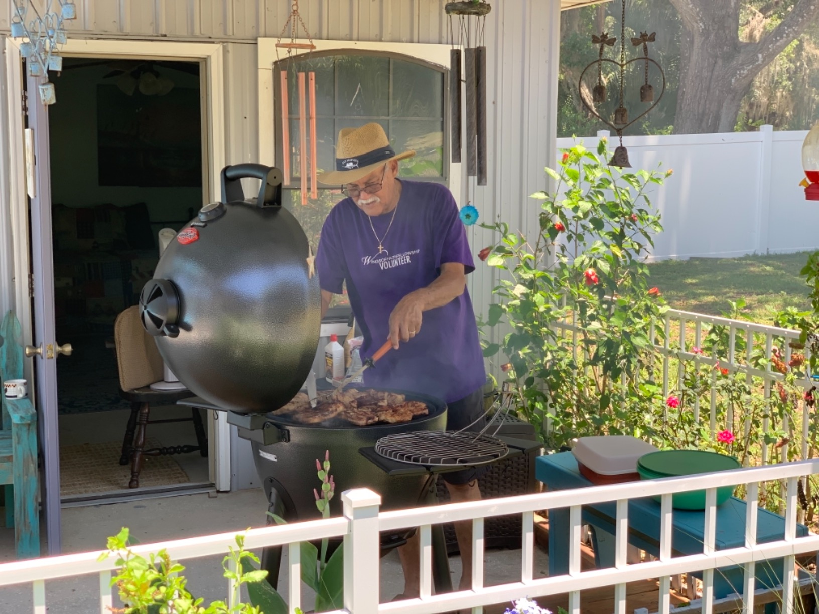 Char-Griller E16620 Akorn Kamado Charcoal Grill