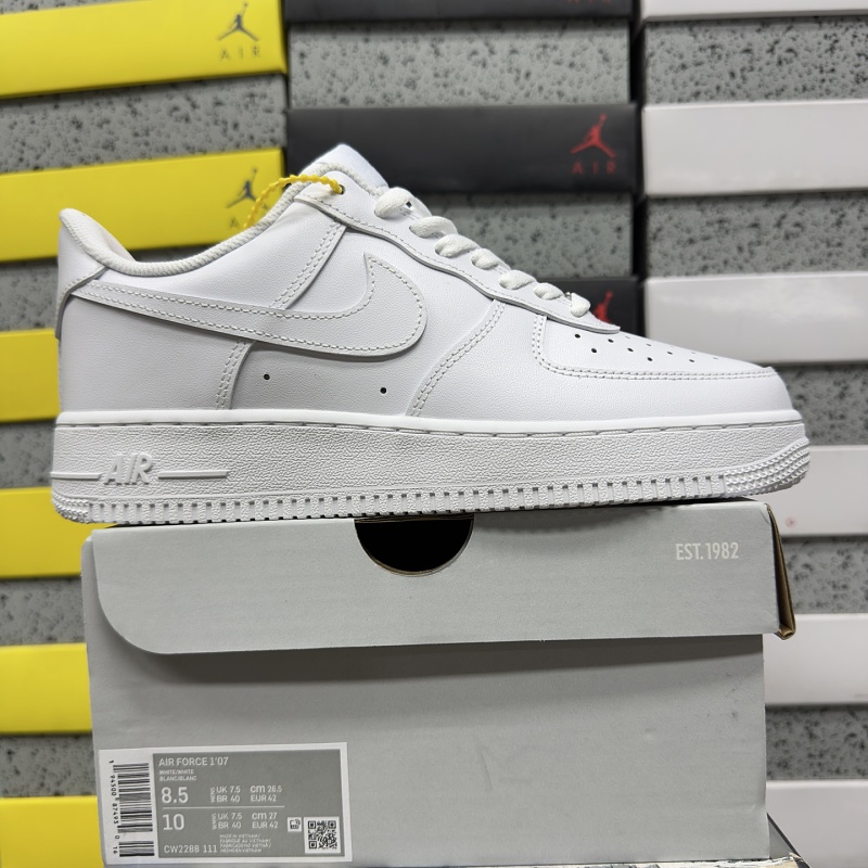 Nike Air Force 1